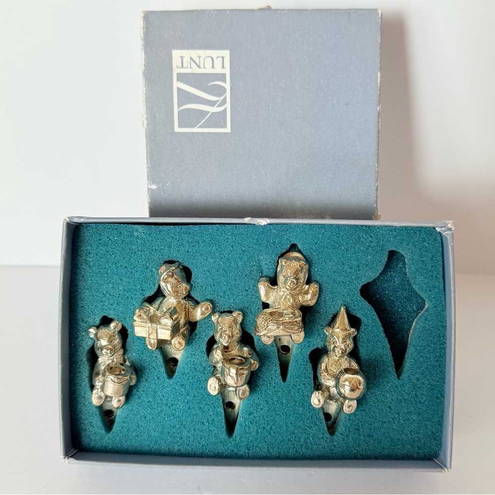 Vintage Lunt Silversmiths Silverplate Teddy Bear Candle Holders –Set of 5 w/ Box